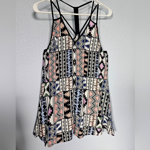 En Creme, geometric dress, size medium - Picture 1 of 4